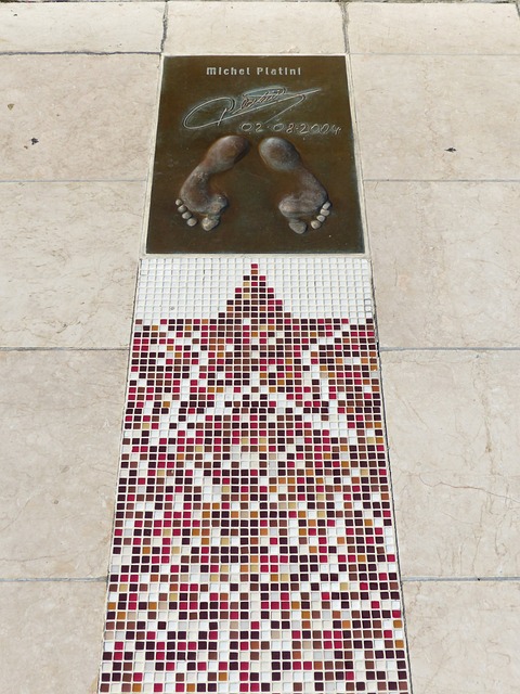 希望他能带 希望他能带